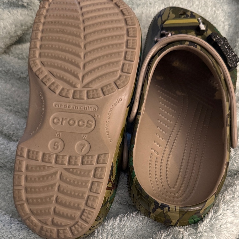 CROCS Luke Combs Collection - Picture 3 of 5